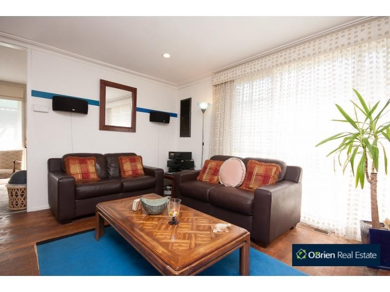 21 Jillian Street, Cranbourne VIC 3977