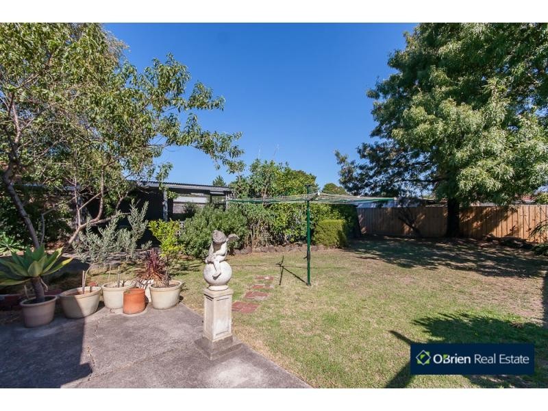 21 Jillian Street, Cranbourne VIC 3977