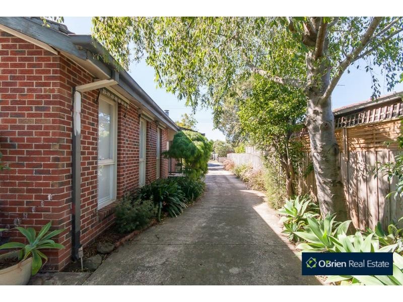 21 Jillian Street, Cranbourne VIC 3977