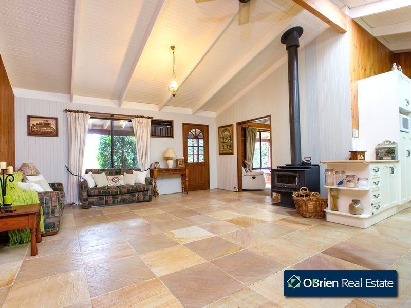 15 Halifax Road, Nar Nar Goon North VIC 3812