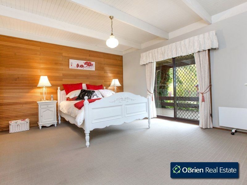 15 Halifax Road, Nar Nar Goon North VIC 3812