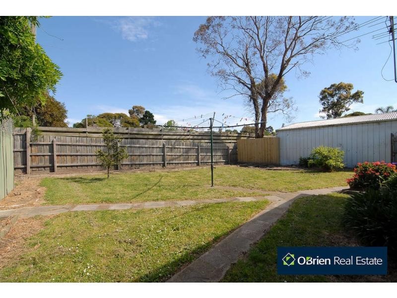 11 Chateau Avenue, Narre Warren VIC 3805
