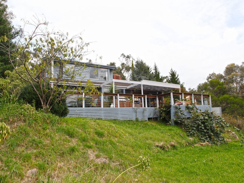 18 Brennan Avenue, Beaconsfield Upper VIC 3808