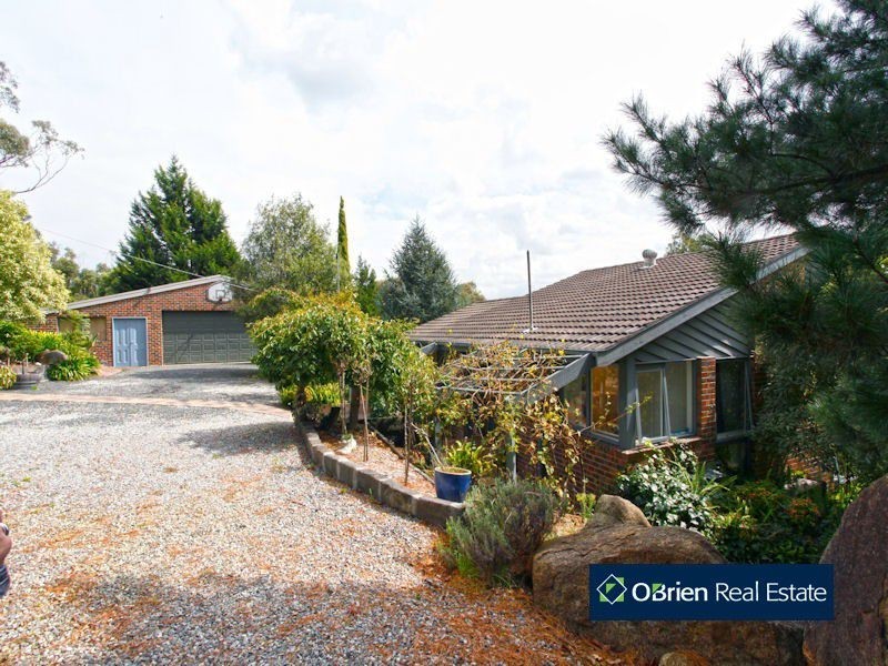 18 Brennan Avenue, Beaconsfield Upper VIC 3808