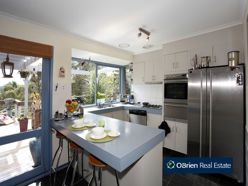 18 Brennan Avenue, Beaconsfield Upper VIC 3808