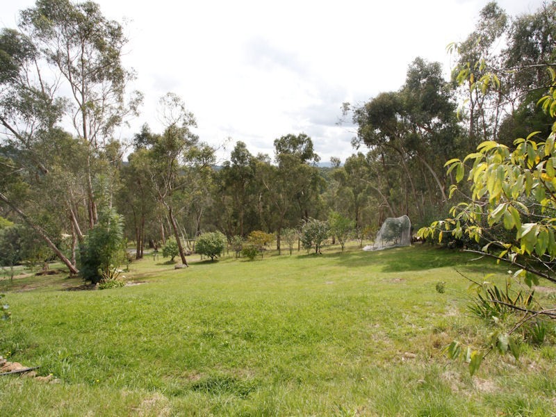 18 Brennan Avenue, Beaconsfield Upper VIC 3808
