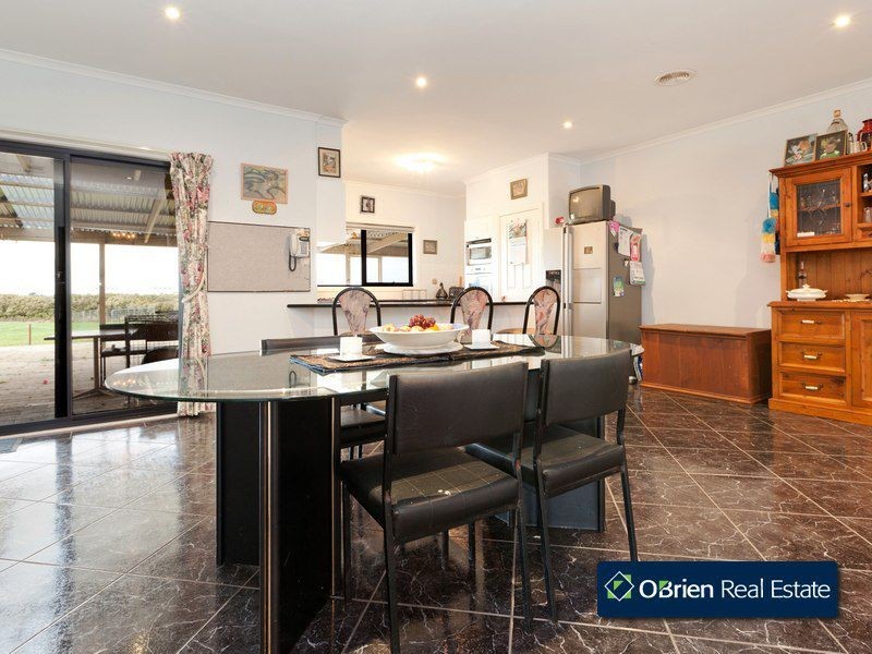 5 Tooradin Esplanade, Tooradin VIC 3980