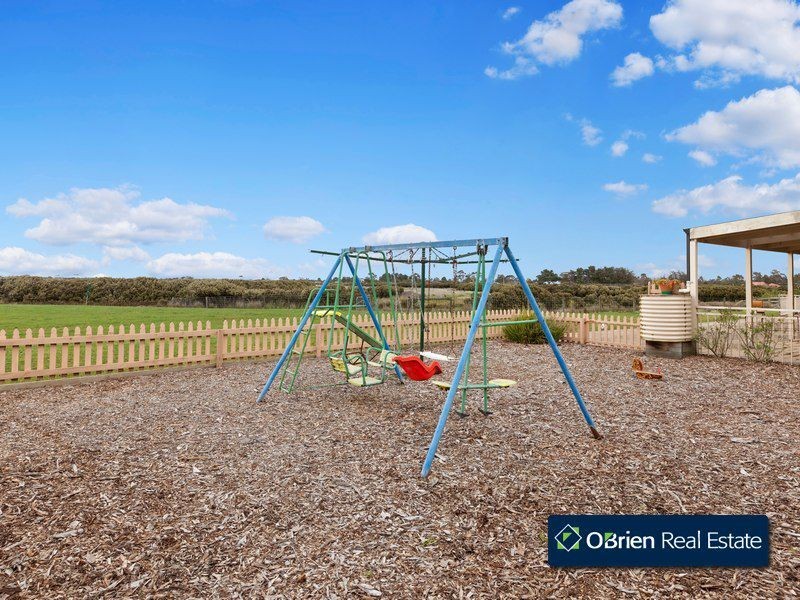 5 Tooradin Esplanade, Tooradin VIC 3980