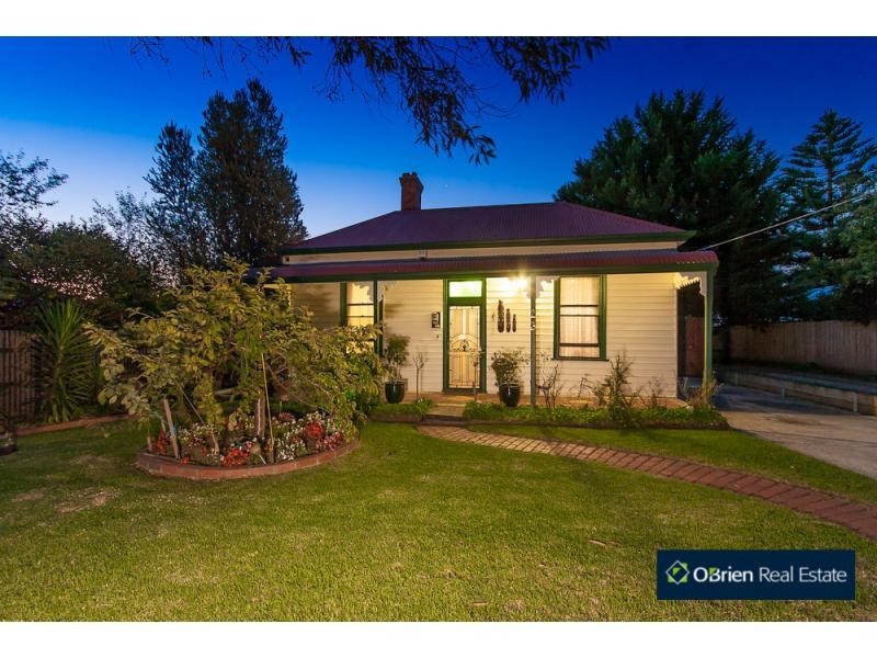 23 Carnarvon Street, Lang Lang VIC 3984