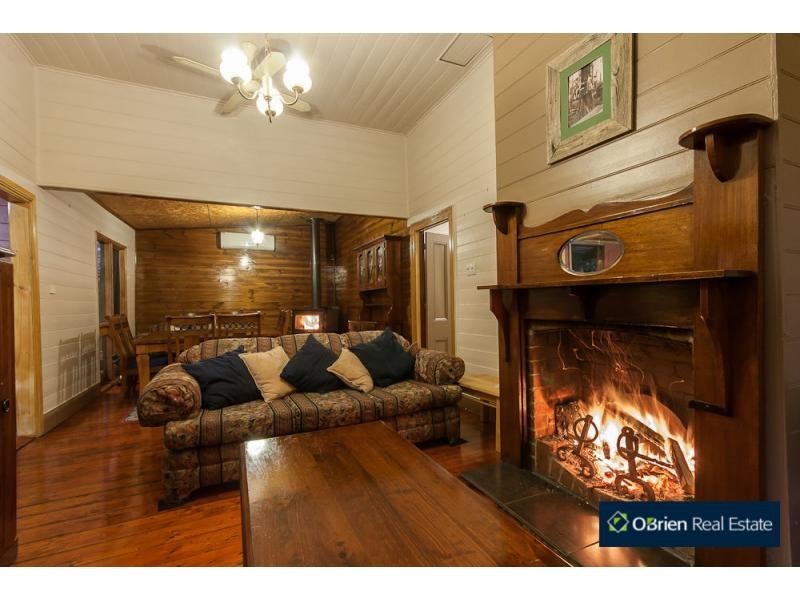 23 Carnarvon Street, Lang Lang VIC 3984