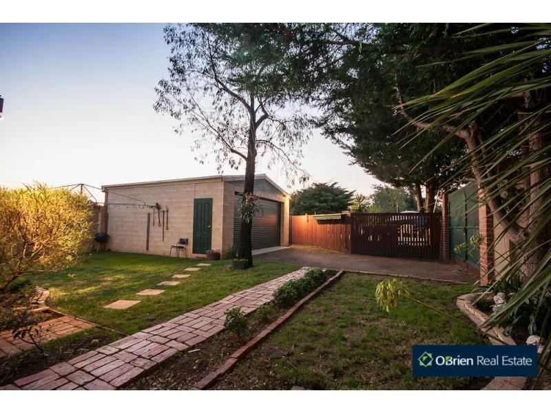 23 Carnarvon Street, Lang Lang VIC 3984