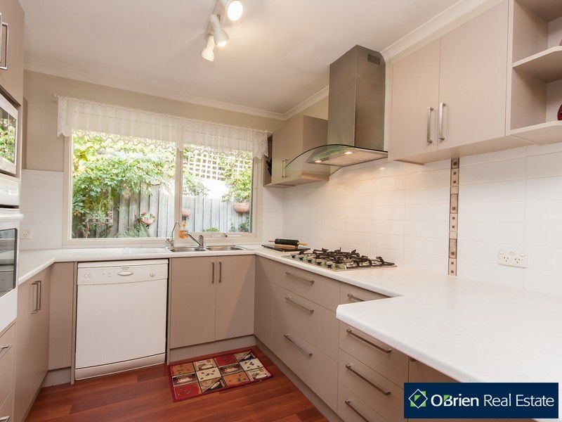 20 Hoop Pine Court, Cranbourne VIC 3977