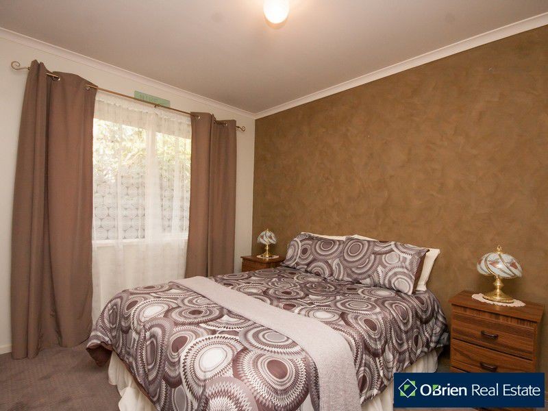 20 Hoop Pine Court, Cranbourne VIC 3977