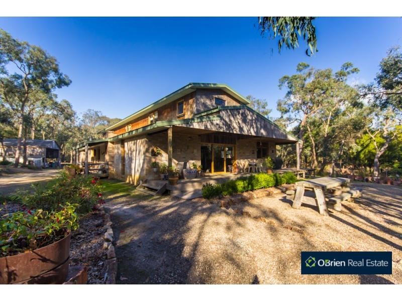 27 Altarnun Road, Langwarrin VIC 3910