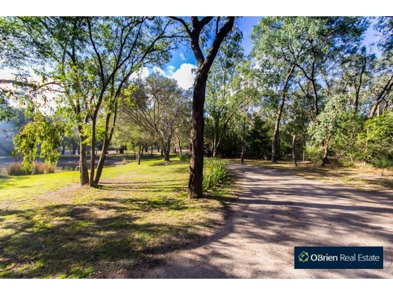 27 Altarnun Road, Langwarrin VIC 3910