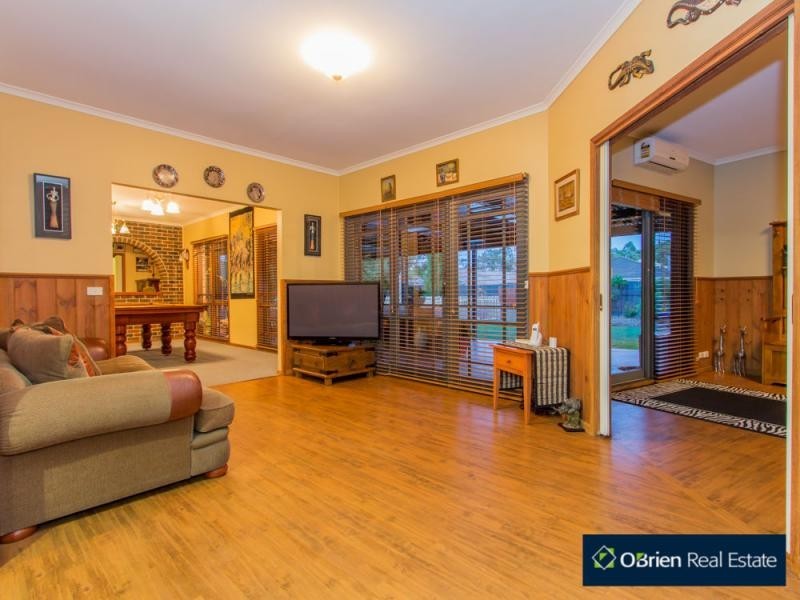 8 Eagle Court, Blind Bight VIC 3980