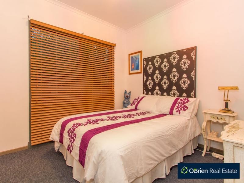 8 Eagle Court, Blind Bight VIC 3980