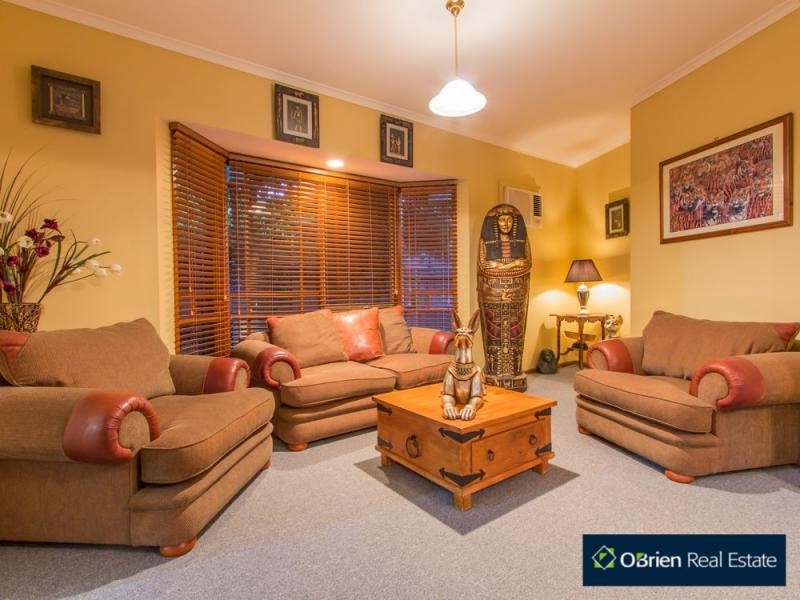 8 Eagle Court, Blind Bight VIC 3980