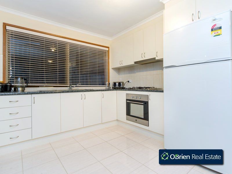 1/6 Averne Street, Cranbourne VIC 3977