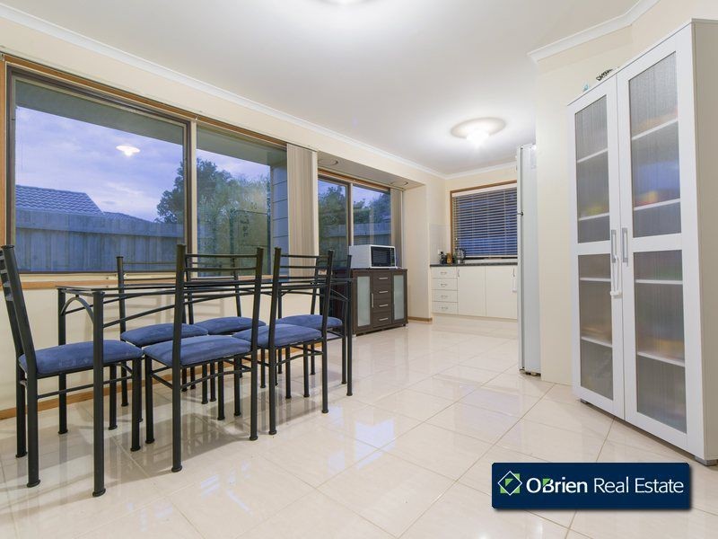 1/6 Averne Street, Cranbourne VIC 3977