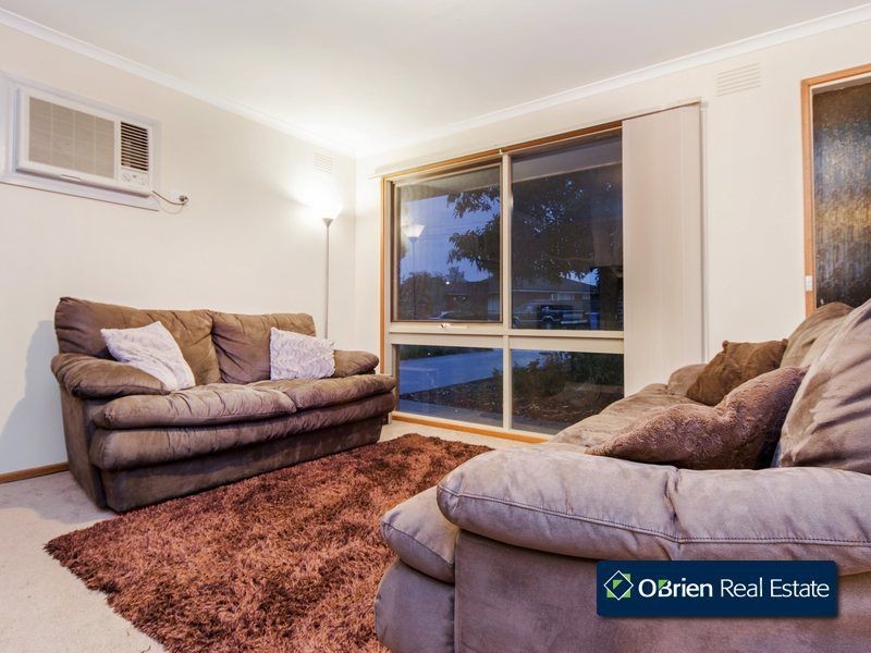 1/6 Averne Street, Cranbourne VIC 3977