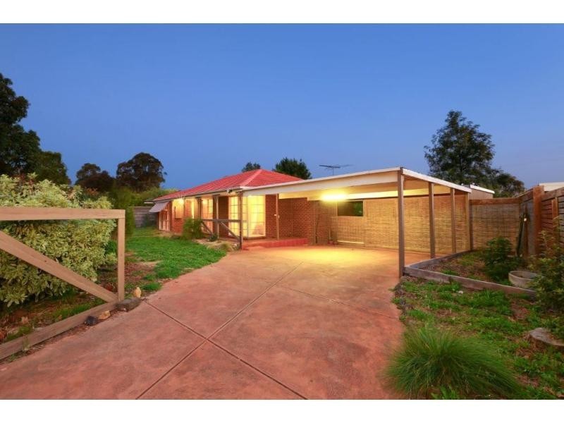 26 Cheviot Avenue, Berwick VIC 3806