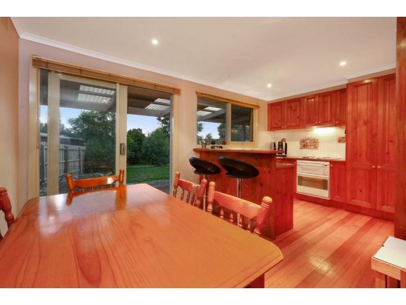 26 Cheviot Avenue, Berwick VIC 3806