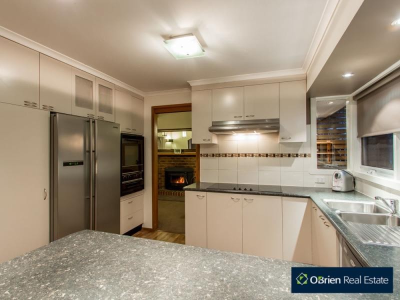 61 Glenalva Parade, Cannons Creek VIC 3977