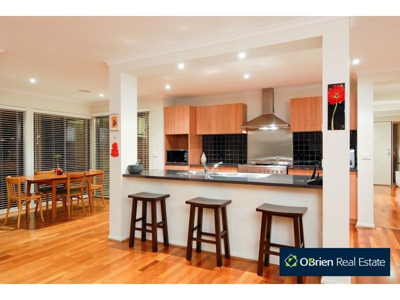 7 Peppertree Avenue, Narre Warren South VIC 3805