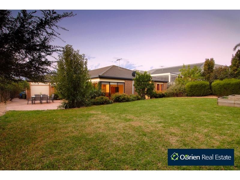 7 Peppertree Avenue, Narre Warren South VIC 3805