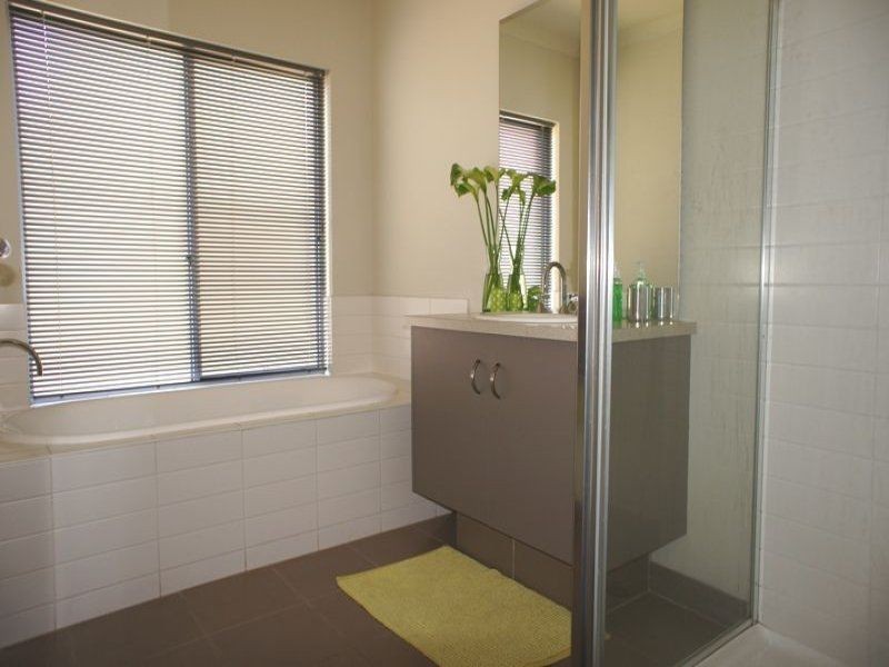 20 Kilburn Place, Pakenham VIC 3810