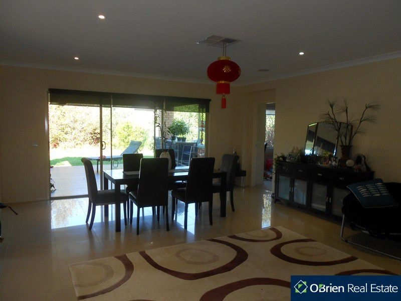 57 Golf Links Road, Berwick VIC 3806