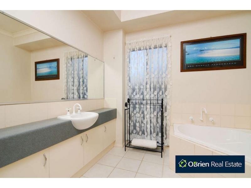12 Mercy Court, Narre Warren South VIC 3805