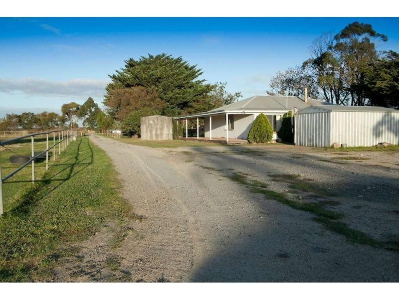 405-415 Five Mile Road, Pakenham South VIC 3810