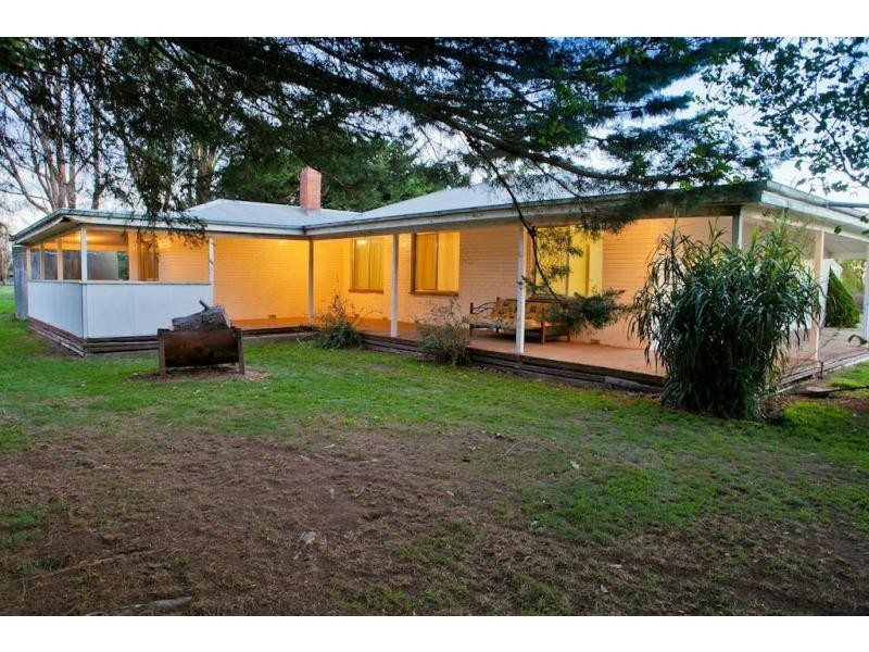 405-415 Five Mile Road, Pakenham South VIC 3810