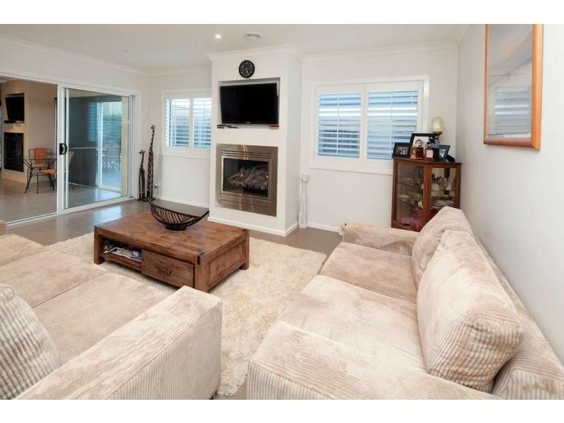 3 Brolga Close, Pakenham VIC 3810