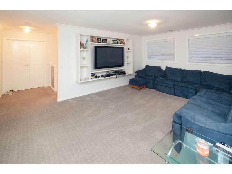 3 Brolga Close, Pakenham VIC 3810