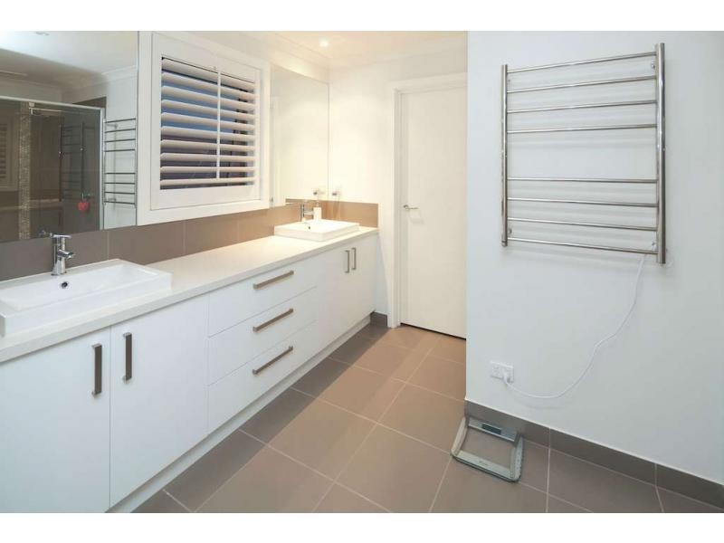 3 Brolga Close, Pakenham VIC 3810