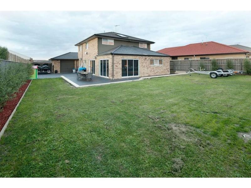 3 Brolga Close, Pakenham VIC 3810