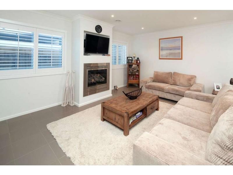 3 Brolga Close, Pakenham VIC 3810