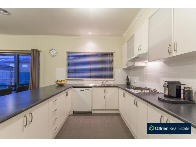 5 Manna Row, Officer VIC 3809