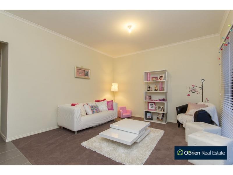 5 Manna Row, Officer VIC 3809