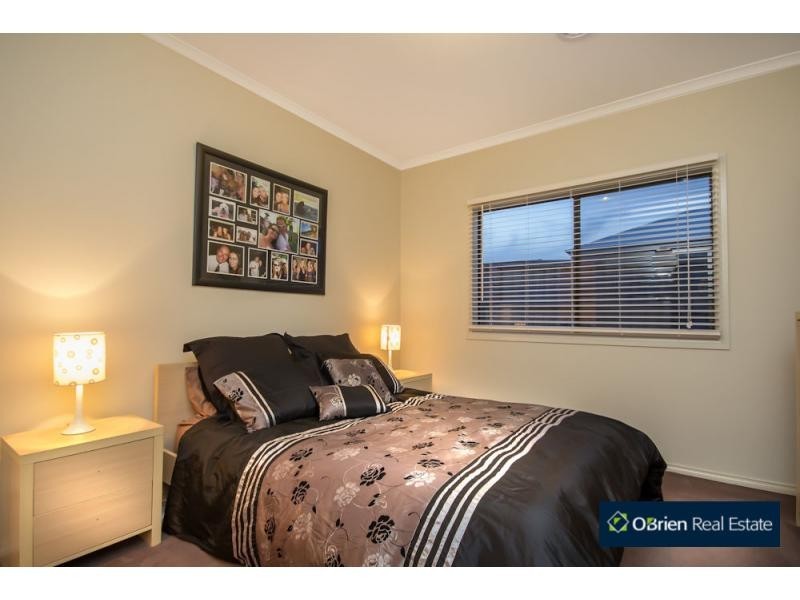 5 Manna Row, Officer VIC 3809