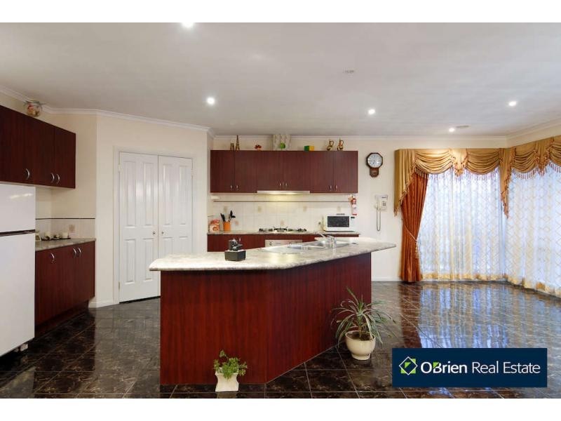 16 View Park Circuit, Narre Warren South VIC 3805
