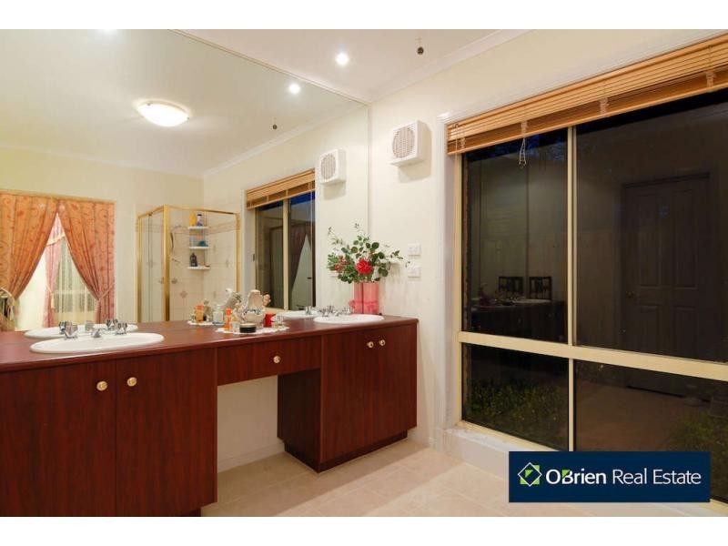 16 View Park Circuit, Narre Warren South VIC 3805
