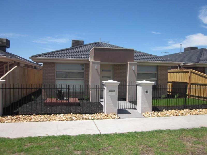 3 Fantail Lane, Pakenham VIC 3810