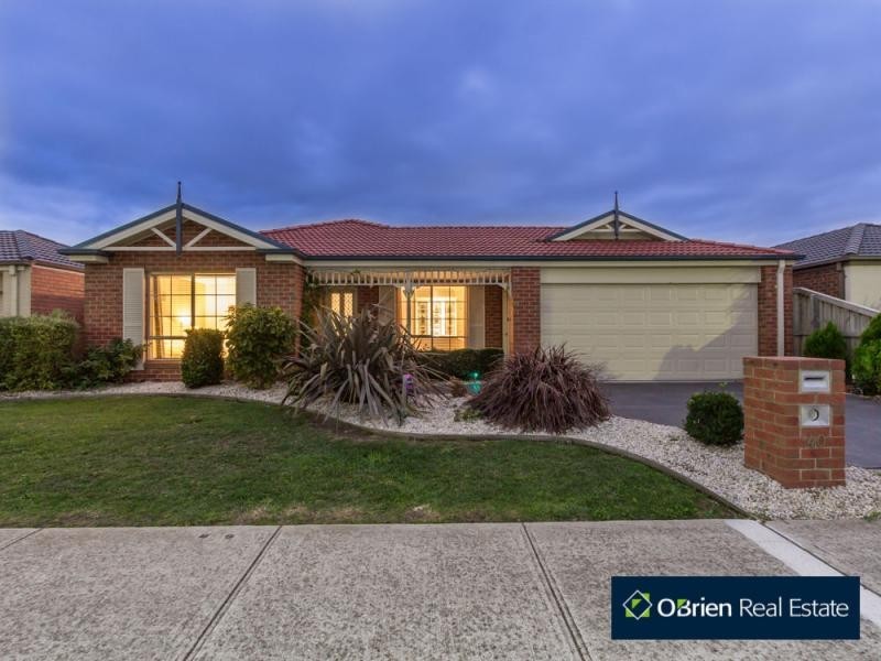 40 Majestic Boulevard, Cranbourne VIC 3977