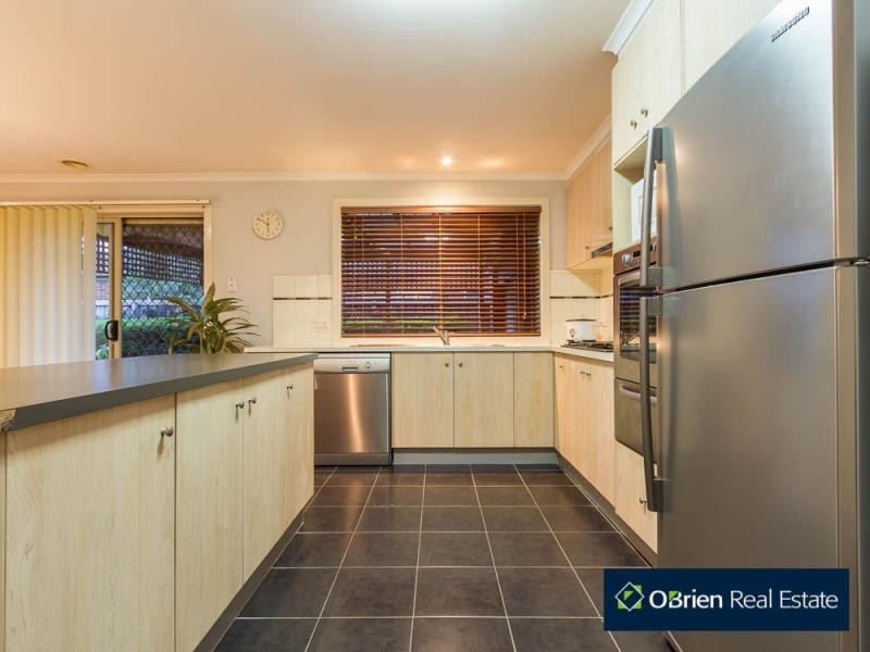 40 Majestic Boulevard, Cranbourne VIC 3977