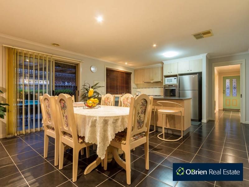 40 Majestic Boulevard, Cranbourne VIC 3977