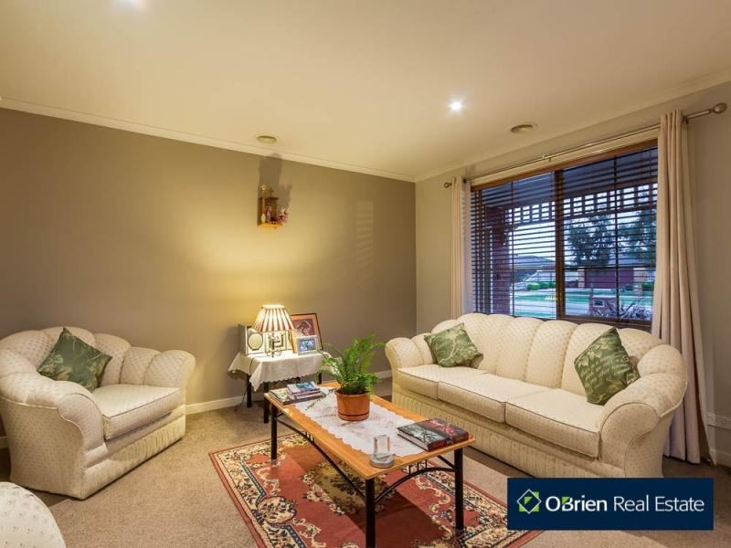 40 Majestic Boulevard, Cranbourne VIC 3977